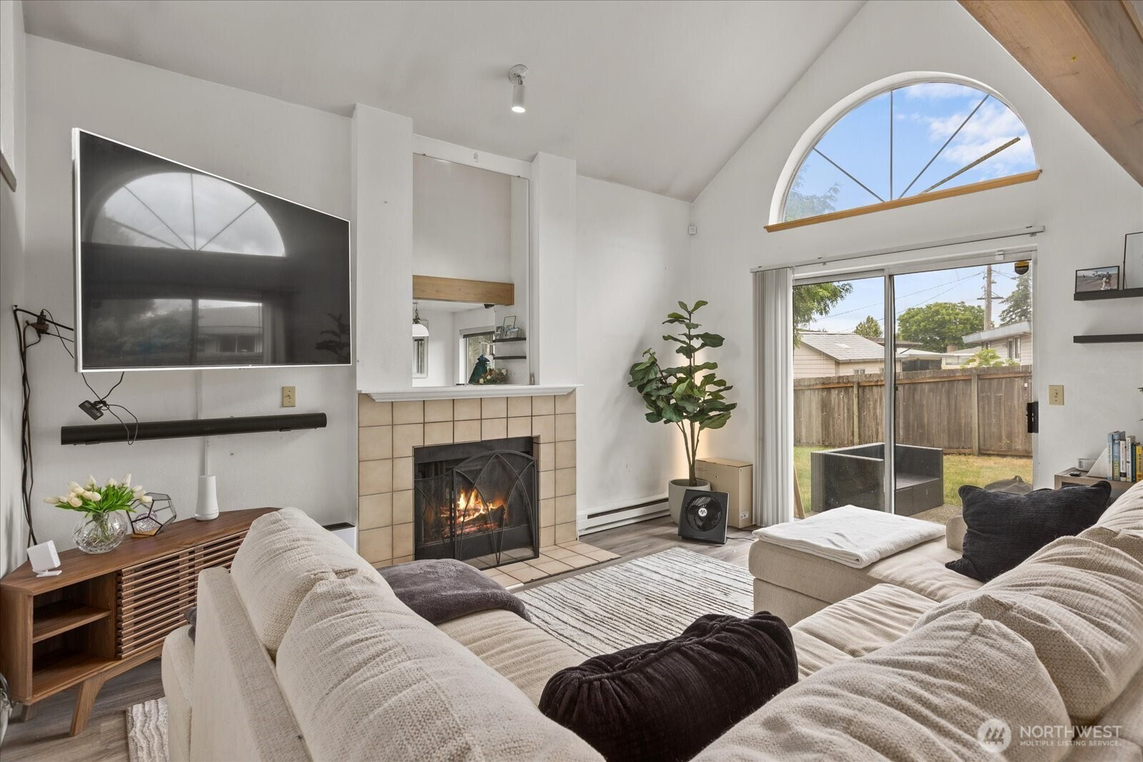 2826 NE 8th Street, Renton, WA 98056