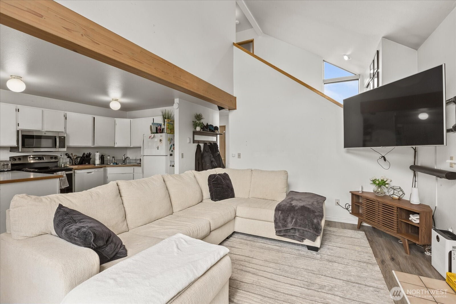 2826 NE 8th Street, Renton, WA 98056