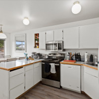 2826 NE 8th Street, Renton, WA 98056