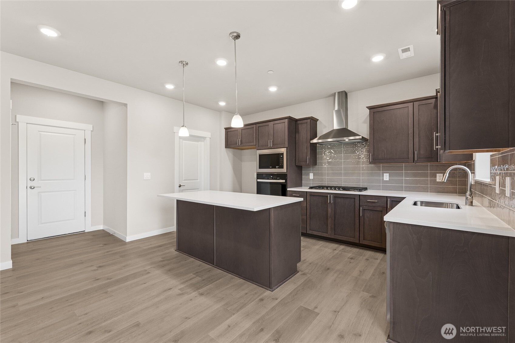 3923 98th Avenue Ct E, Edgewood, WA 98371