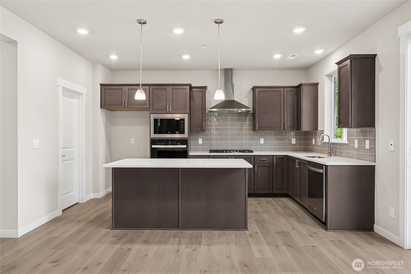 3923 98th Avenue Ct E, Edgewood, WA 98371