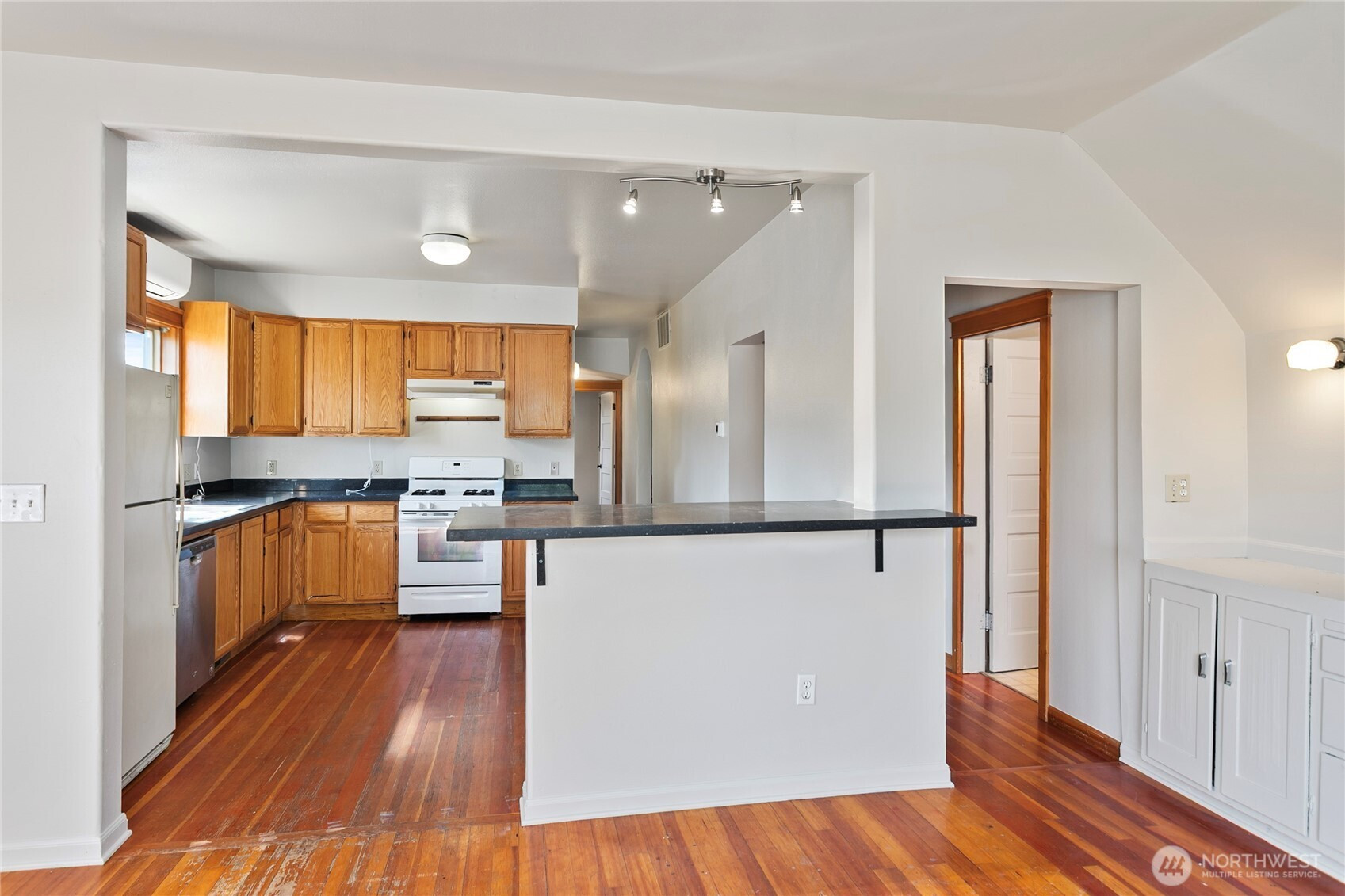 2639 Yew Street, Bellingham, WA 98226