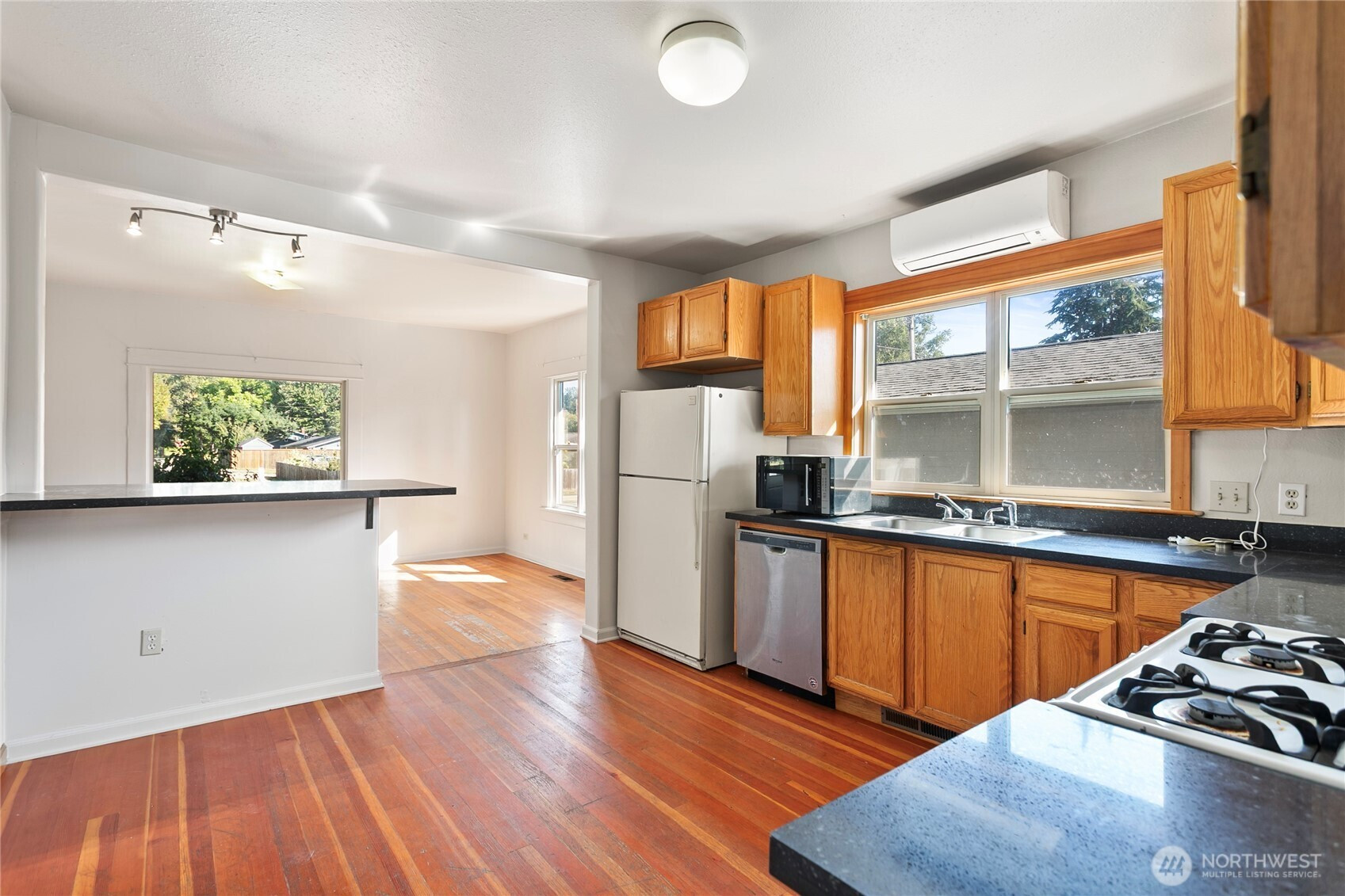 2639 Yew Street, Bellingham, WA 98226