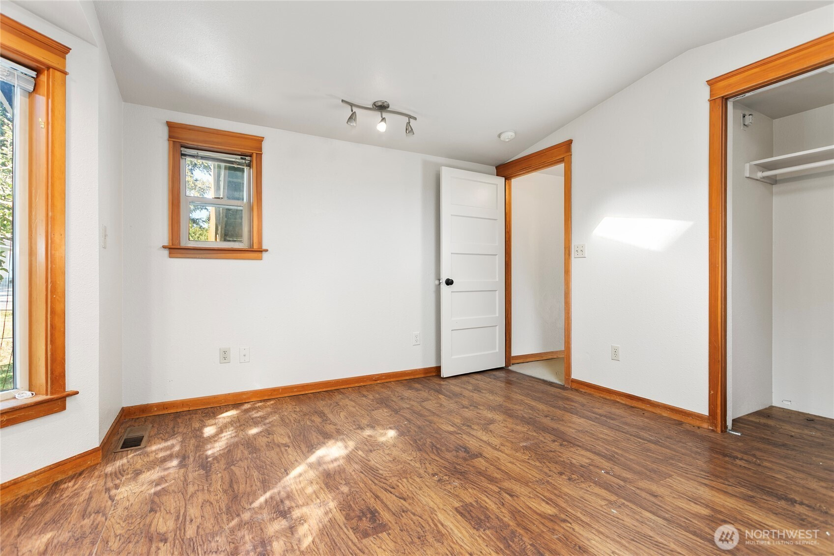 2639 Yew Street, Bellingham, WA 98226