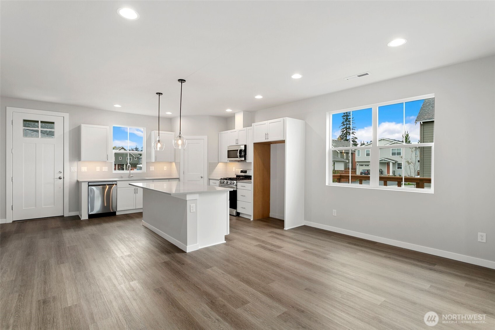 9713 5th Lane SW, Seattle, WA 98106