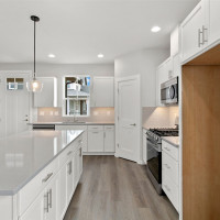 9713 5th Lane SW, Seattle, WA 98106