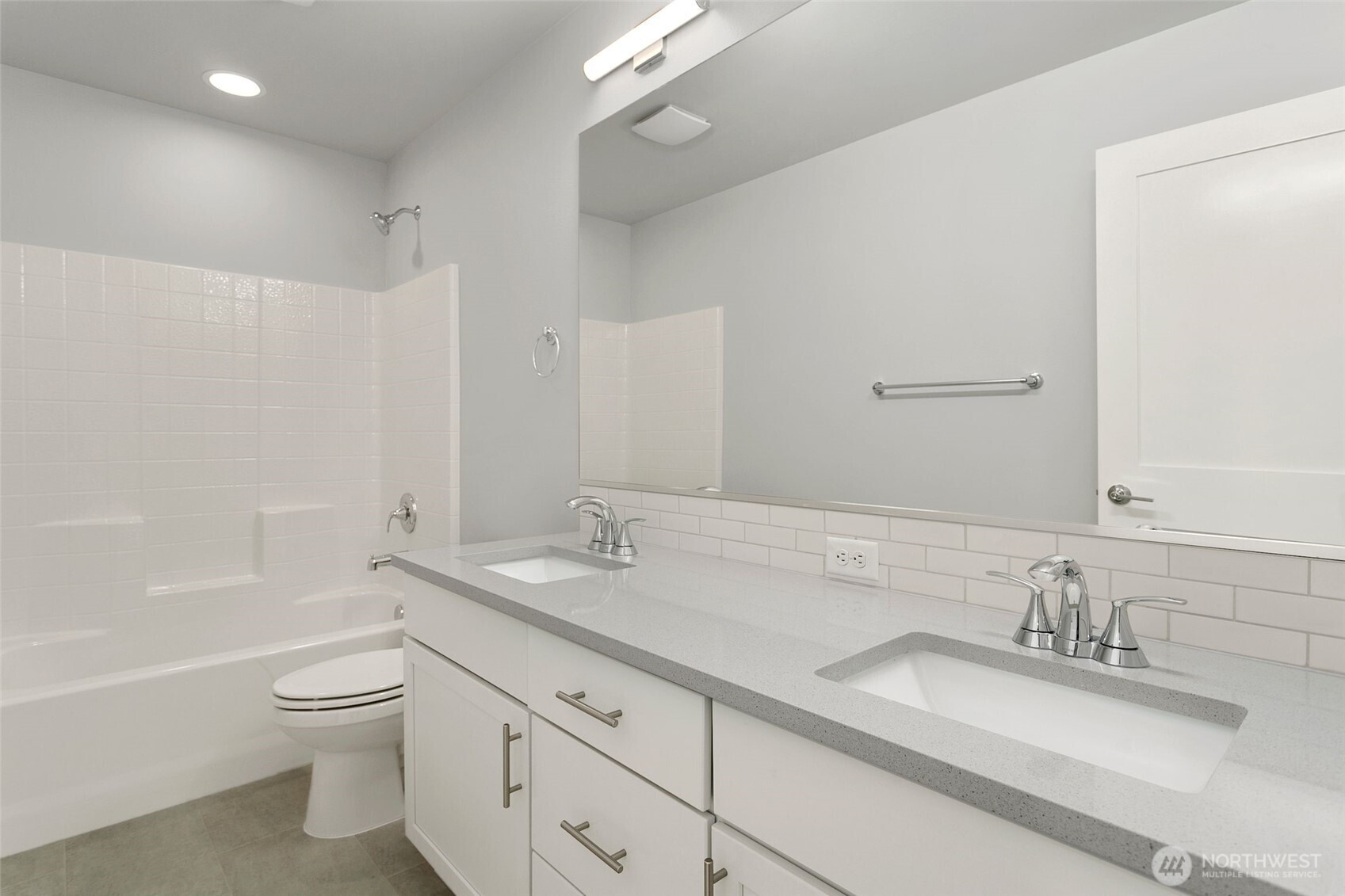 9713 5th Lane SW, Seattle, WA 98106