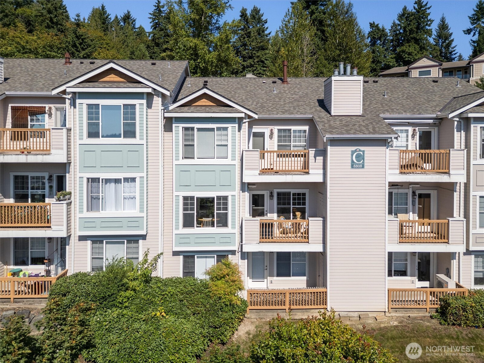 8808 Redmond Woodinville Road NE, Redmond, WA 98052