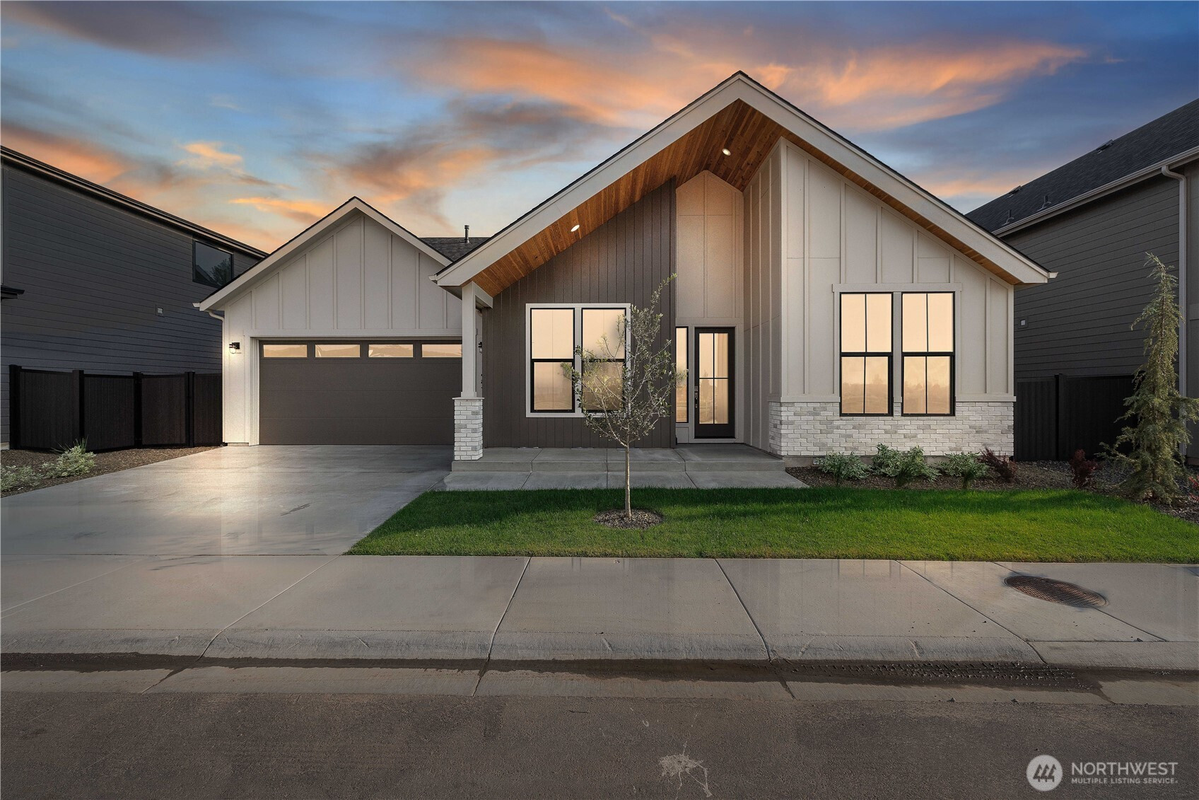 16401 30th Avenue E, Tacoma, WA 98446