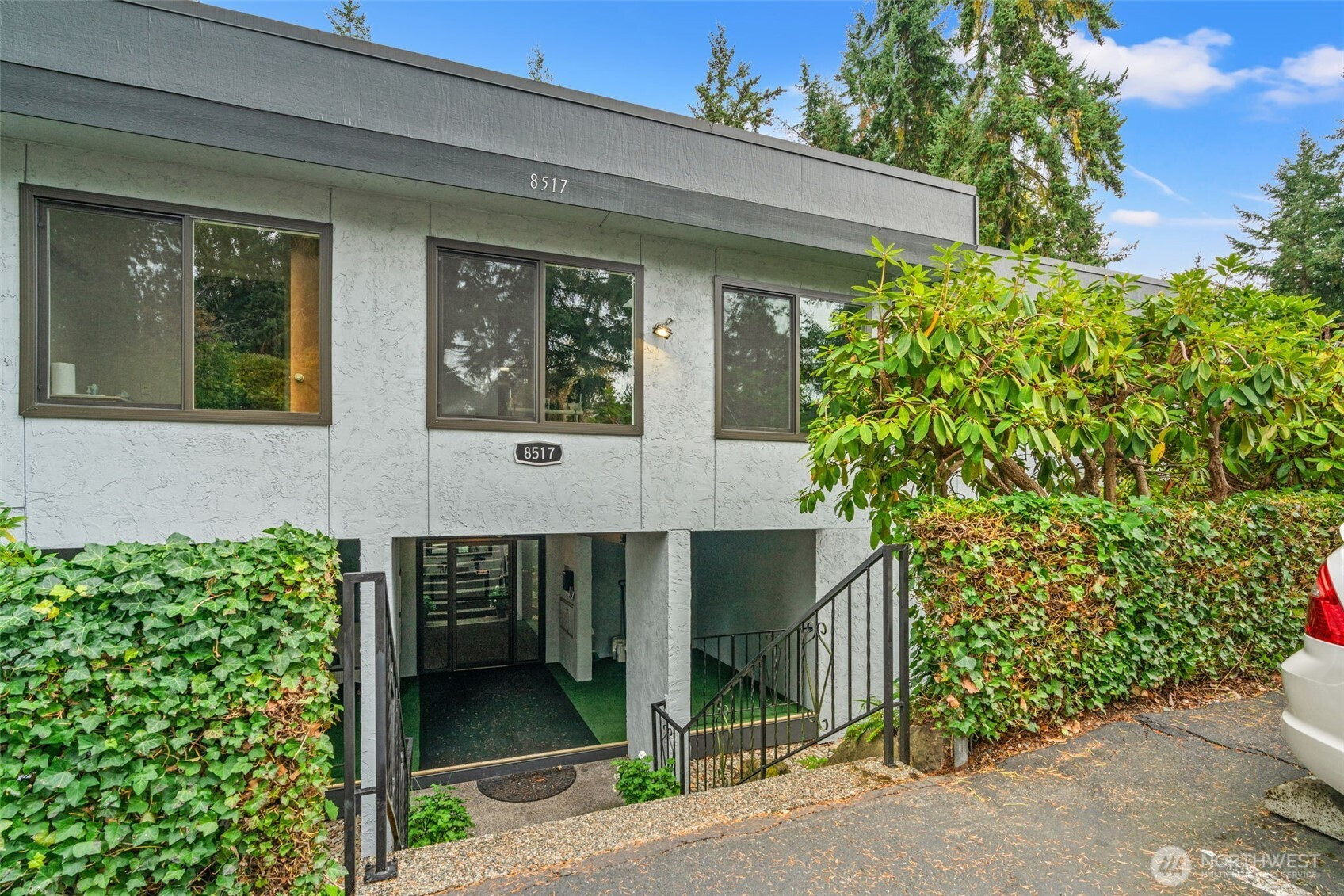 8517 242nd Street SW, Edmonds, WA 98026