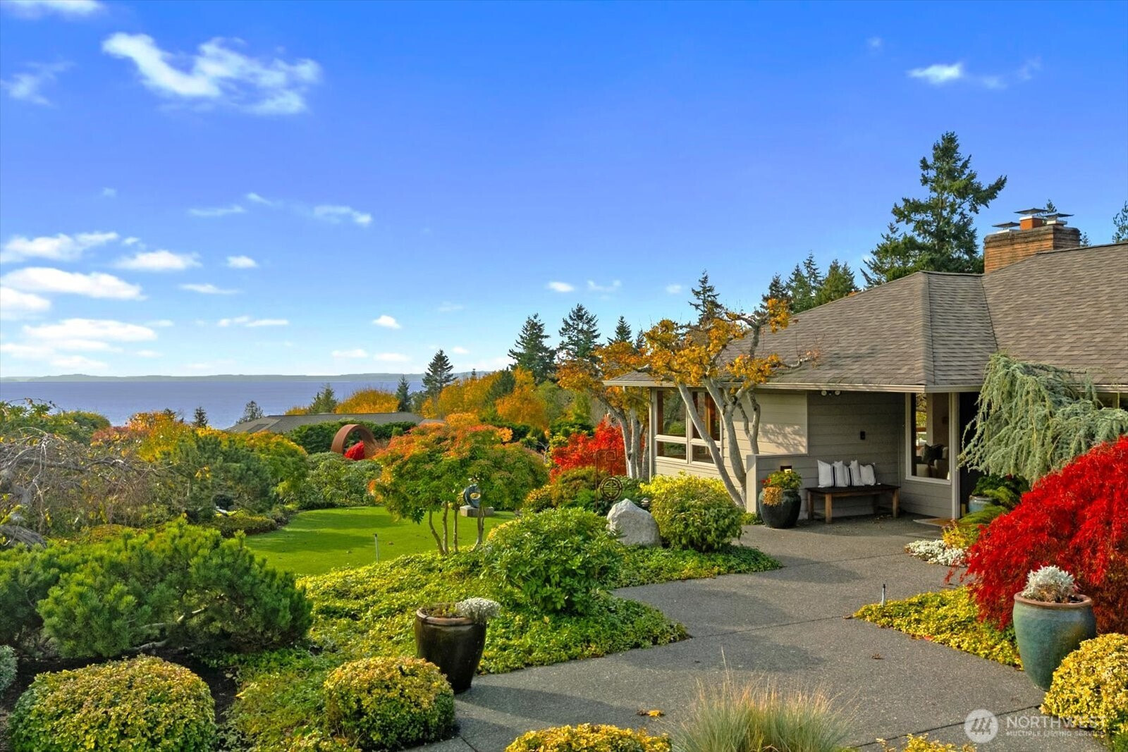 18507 15th Ave NW, Shoreline, WA 98177