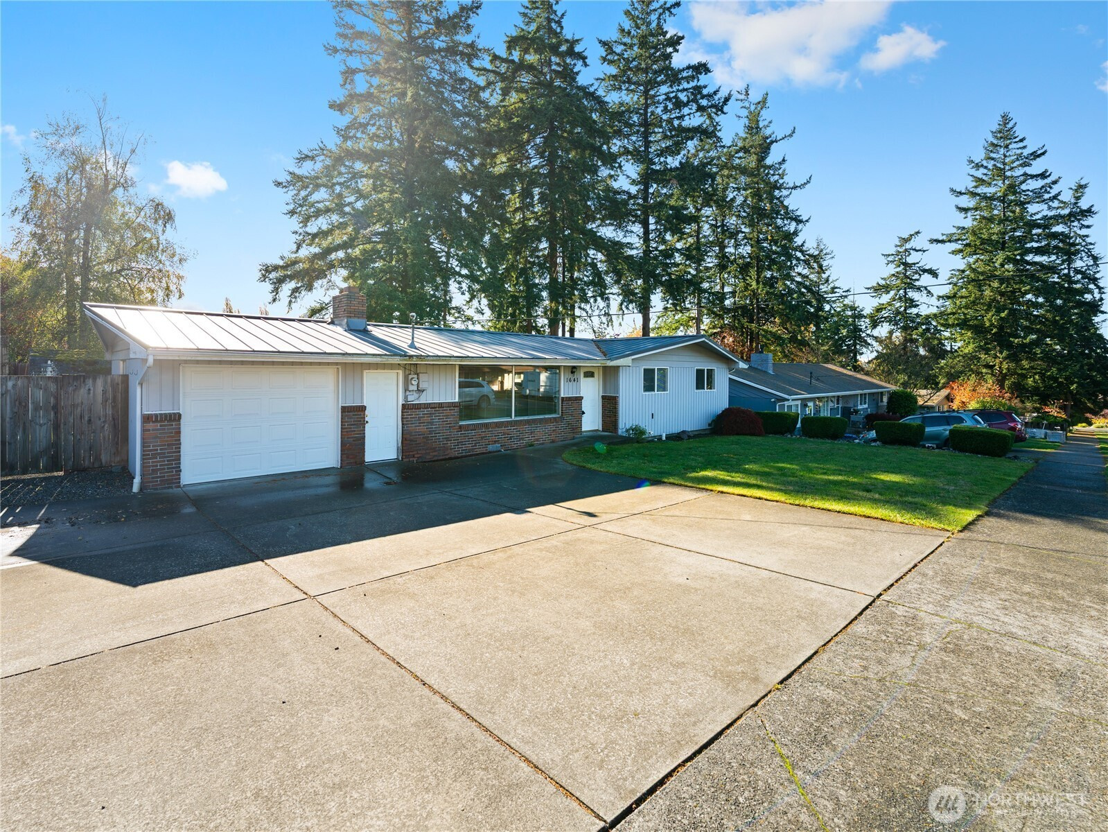 1641 NE 11th Street, Oak Harbor, WA 98277