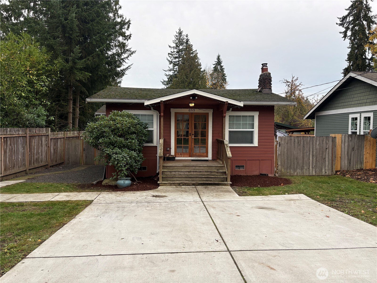 6715 NE Pine Street, Suquamish, WA 98392