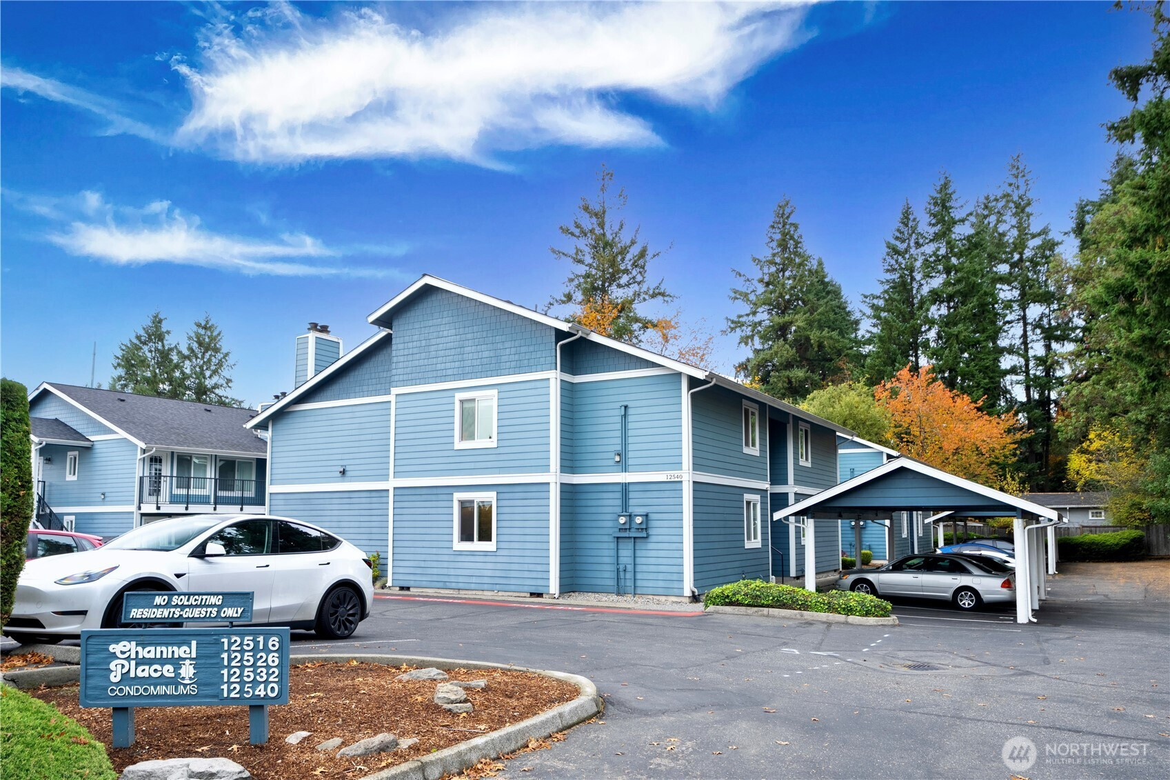 12540 SE 32nd Street, Bellevue, WA 98005