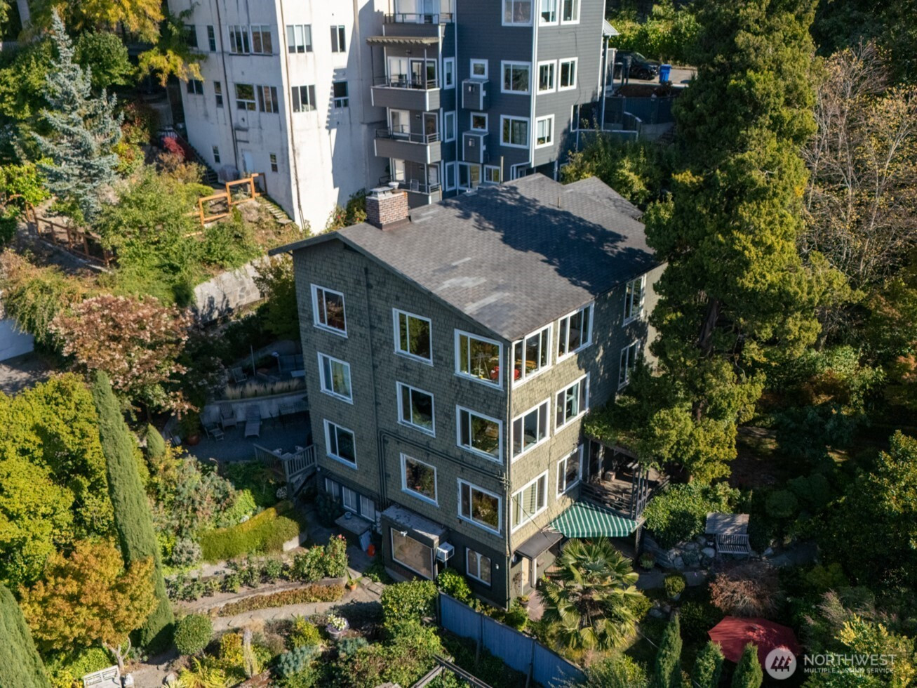 814 E Howe Street, Seattle, WA 98102