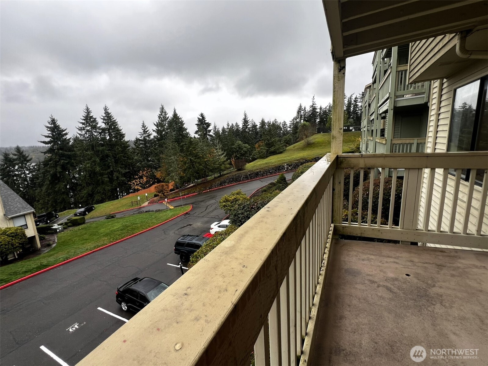 1735 W Sunn Fjord Lane, Bremerton, WA 98312