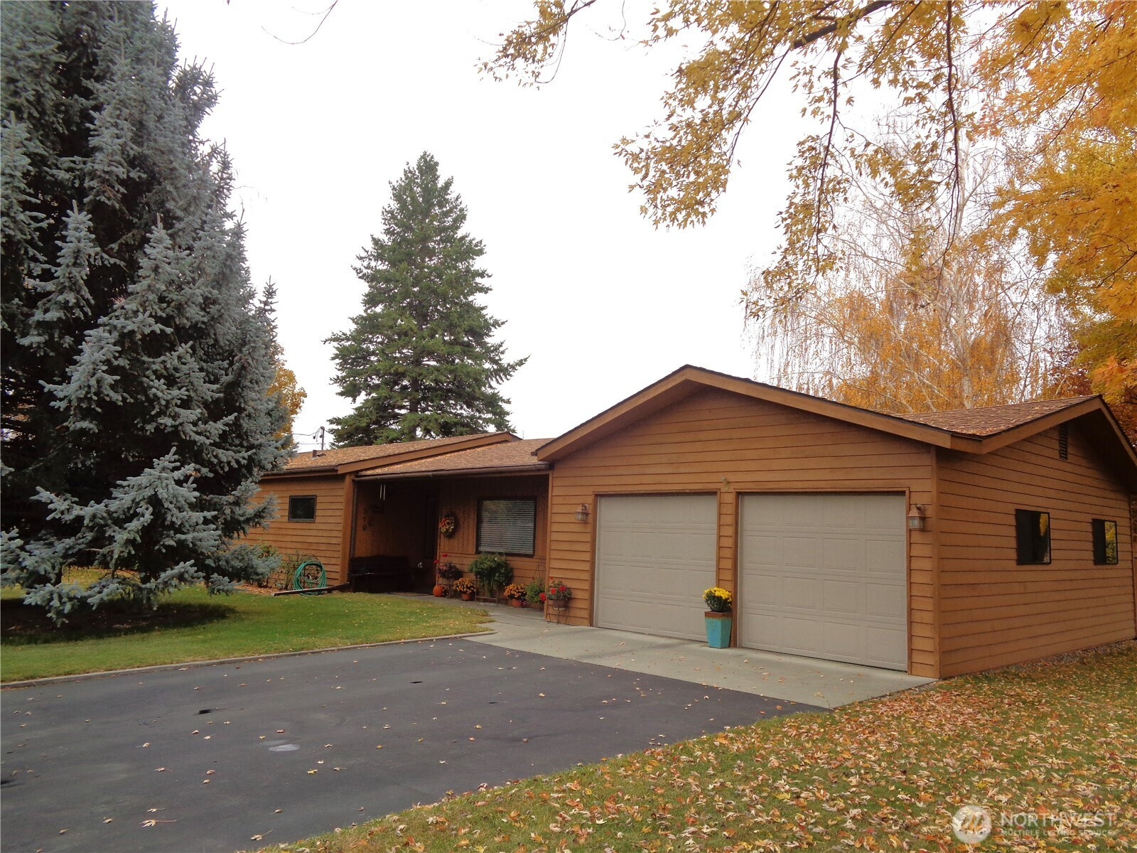 319 Oak Street, Omak, WA 98841