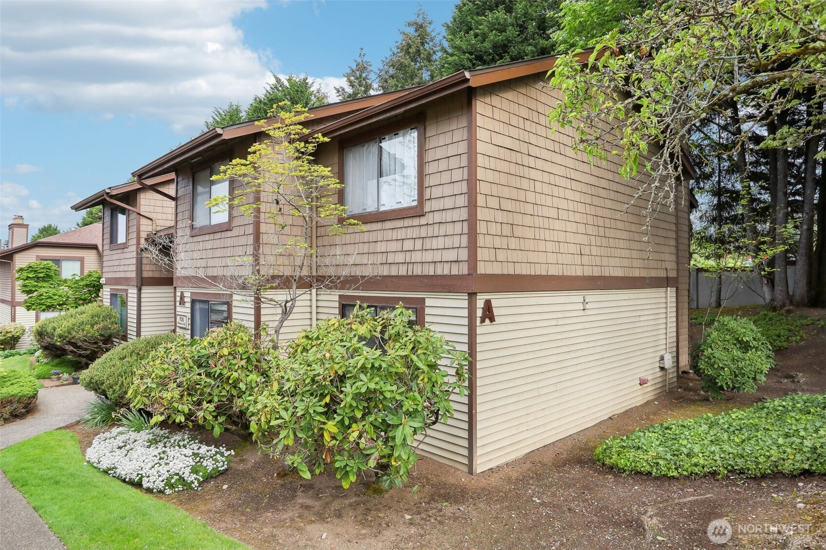 705 NE 143rd Avenue, Bellevue, WA 98007