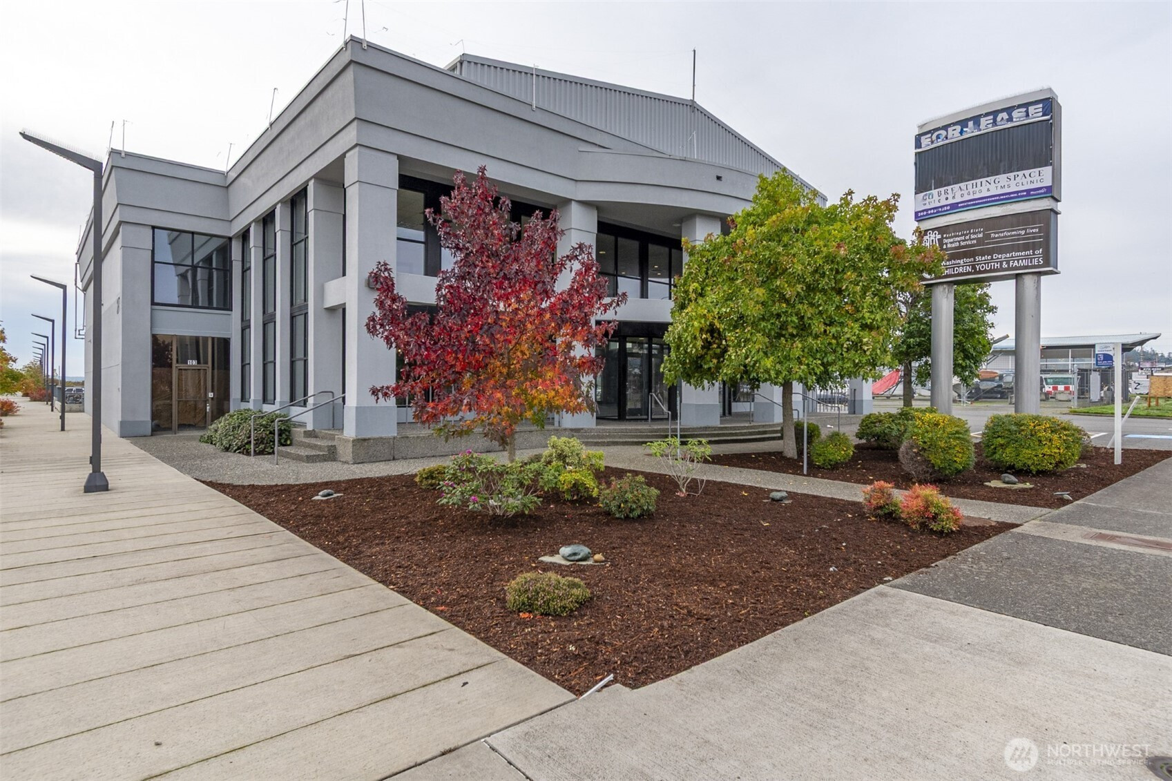 275 SE Pioneer Way, Oak Harbor, WA 98277