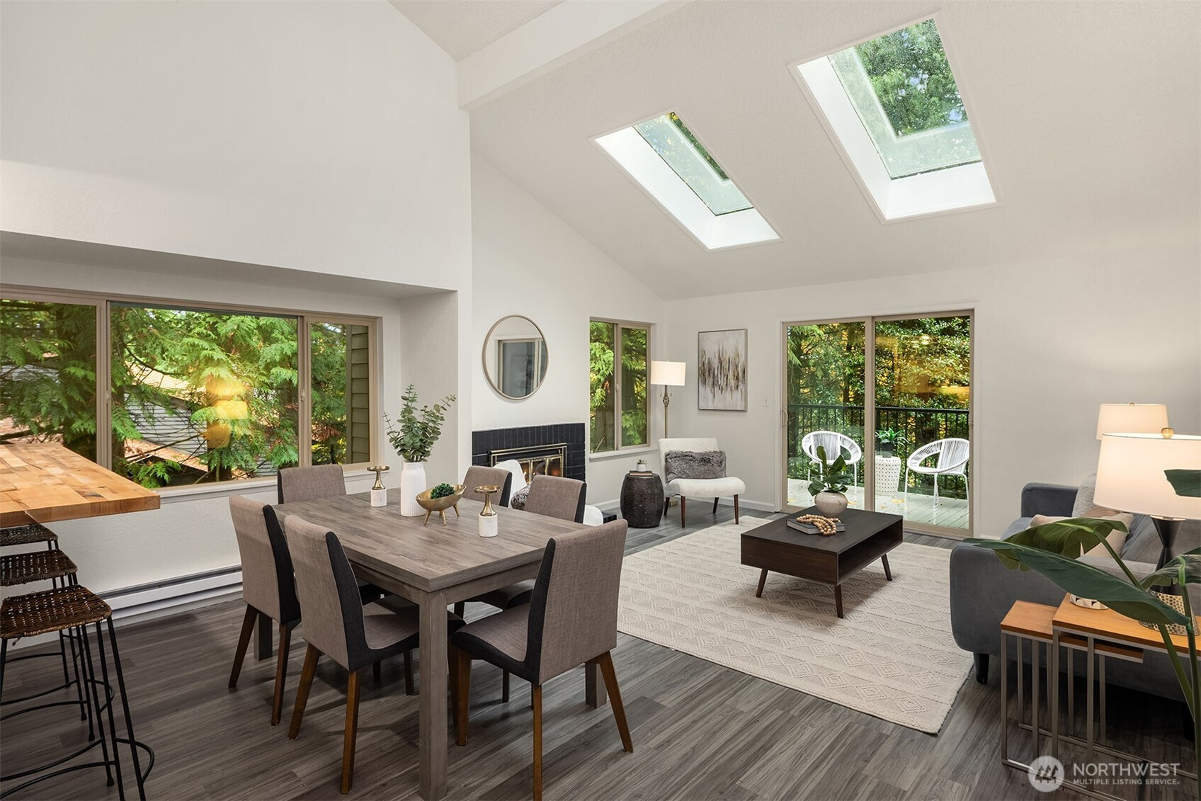 8140 145th Court NE, Redmond, WA 98052