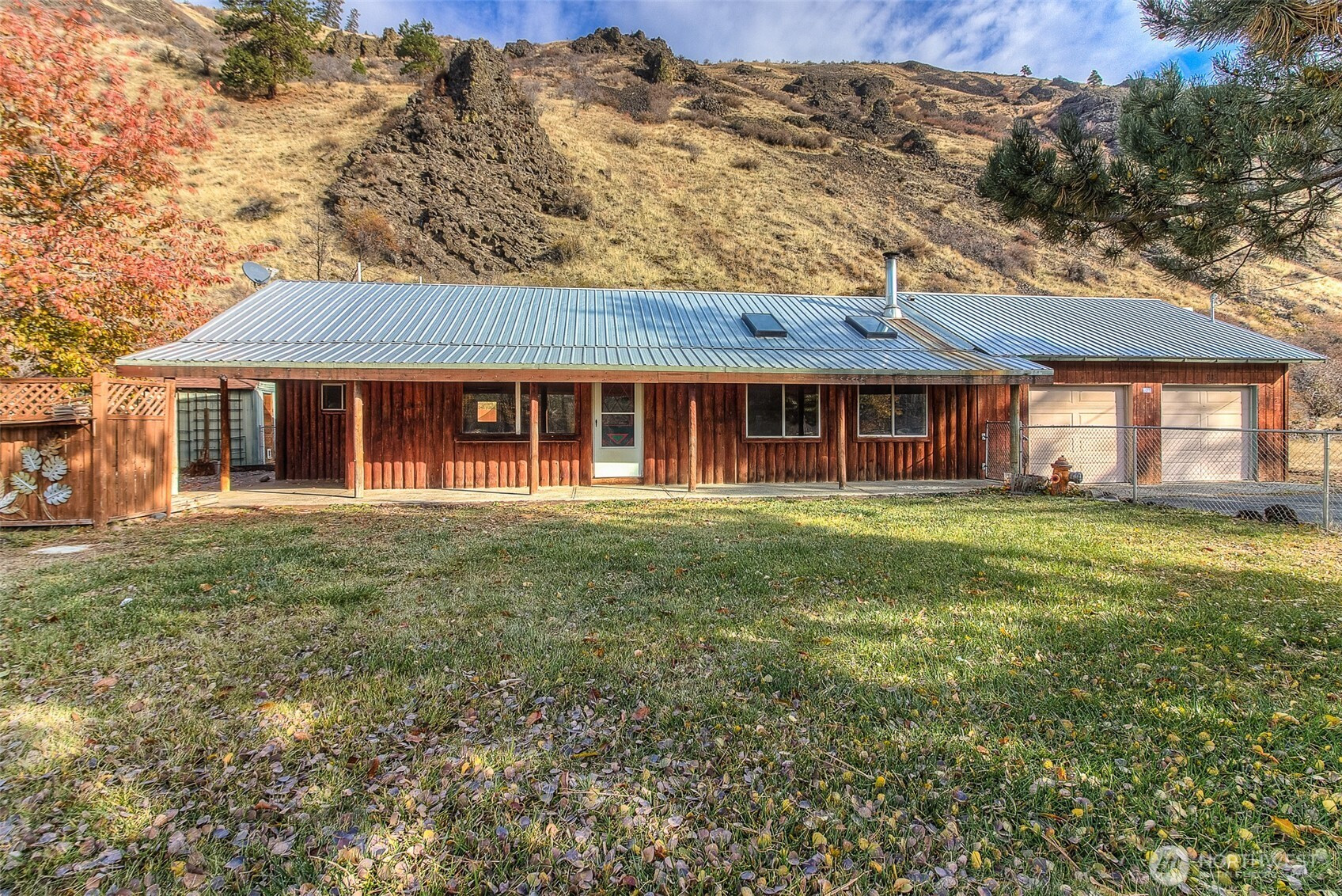 10461 State Route 410, Naches, WA 98937