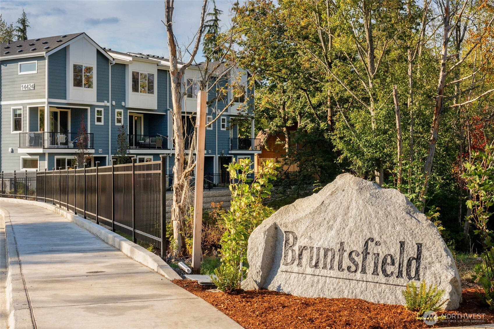 14424 Madison Way, Lynnwood, WA 98087