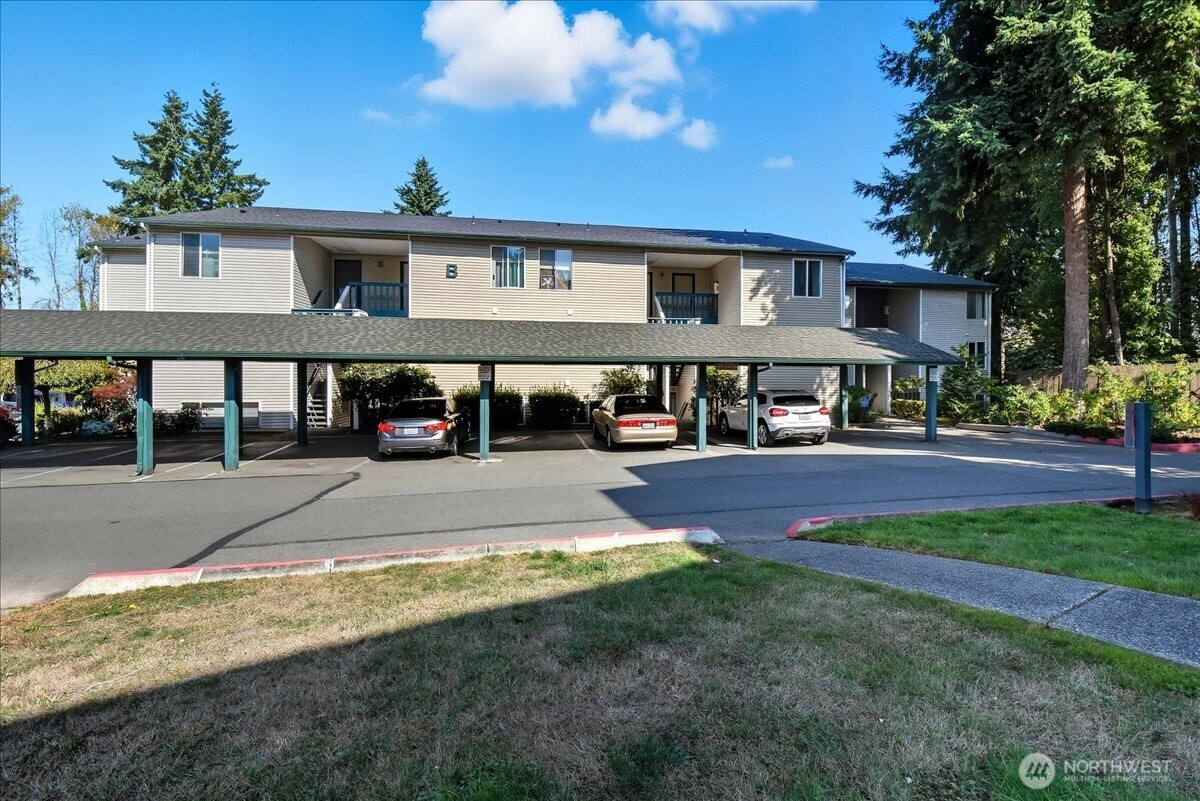 17431 Ambaum Boulevard S, Seattle, WA 98148