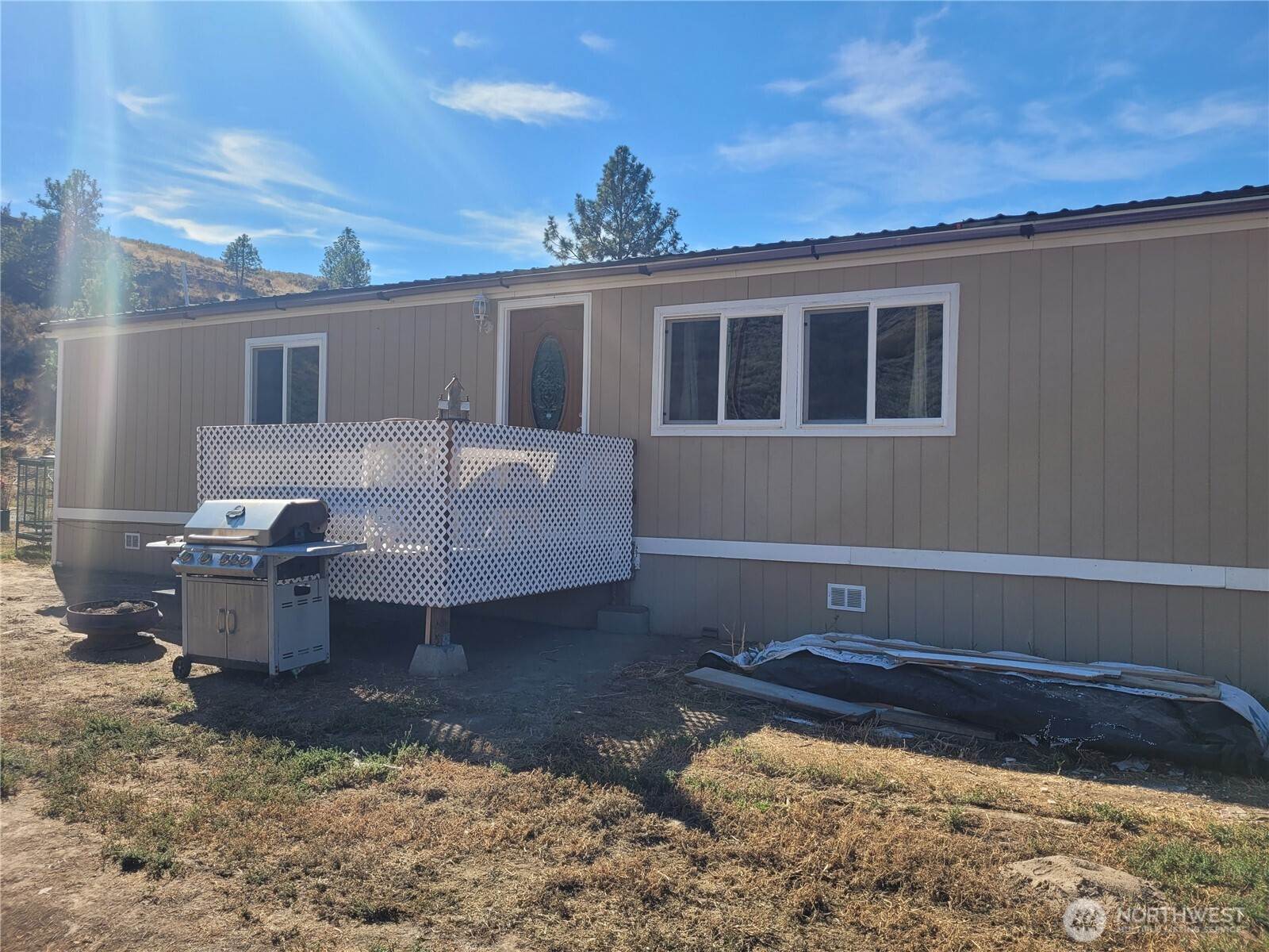 20 Round Up Road, Oroville, WA 98844