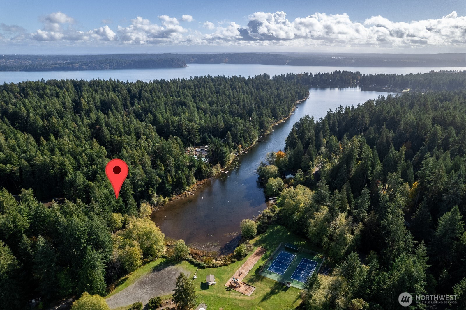 11104 Matthews Way, Anderson Island, WA 98303