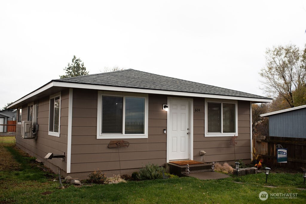 604 N Spokane St, Kittitas, WA 98934
