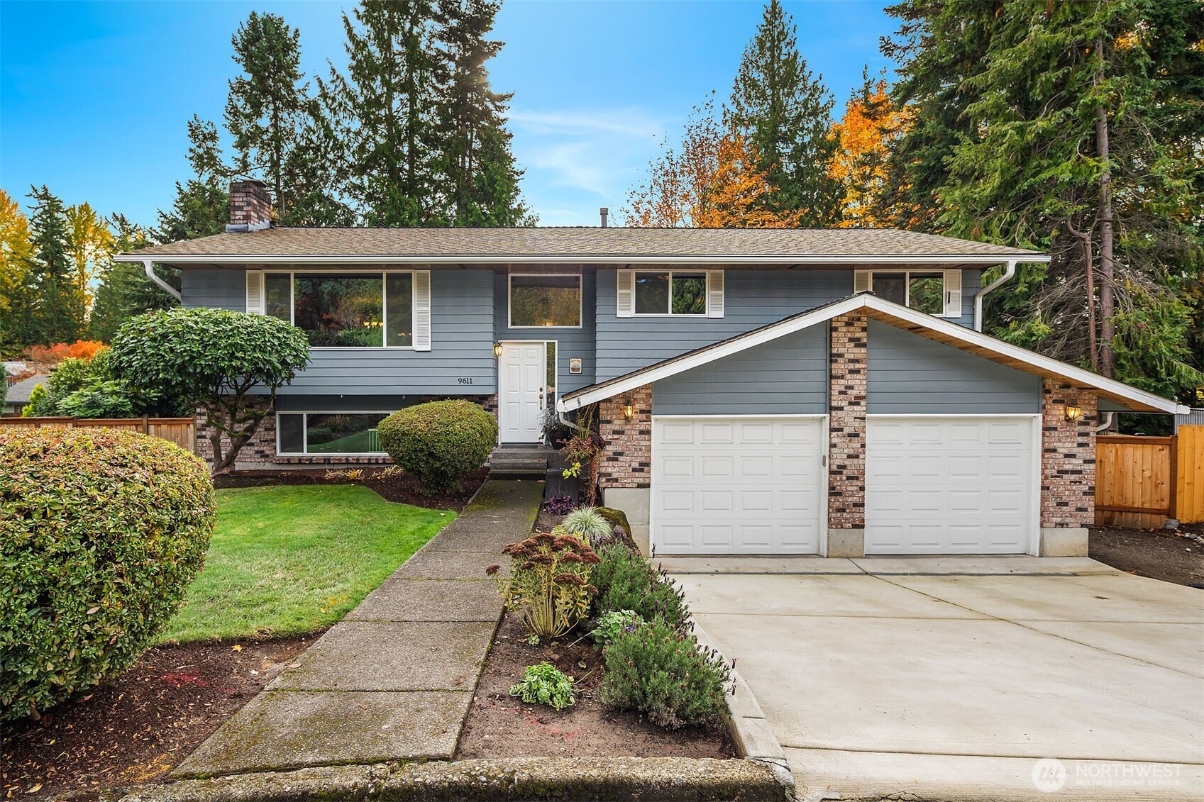 9611 162nd Avenue NE, Redmond, WA 98052