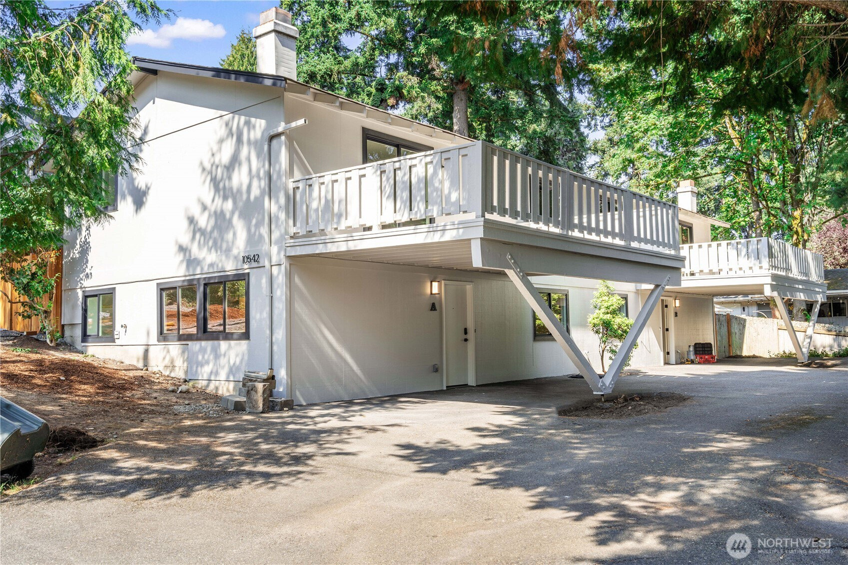 10542 SE 16th Street, Bellevue, WA 98004