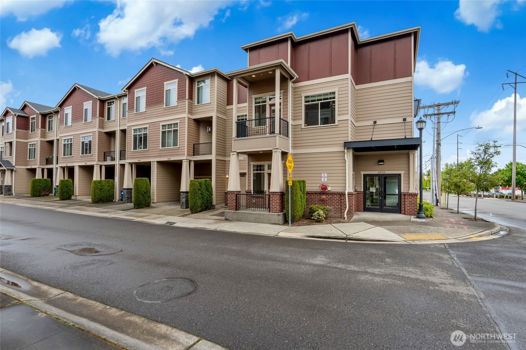 4020 NE 3rd Place, Renton, WA 98056