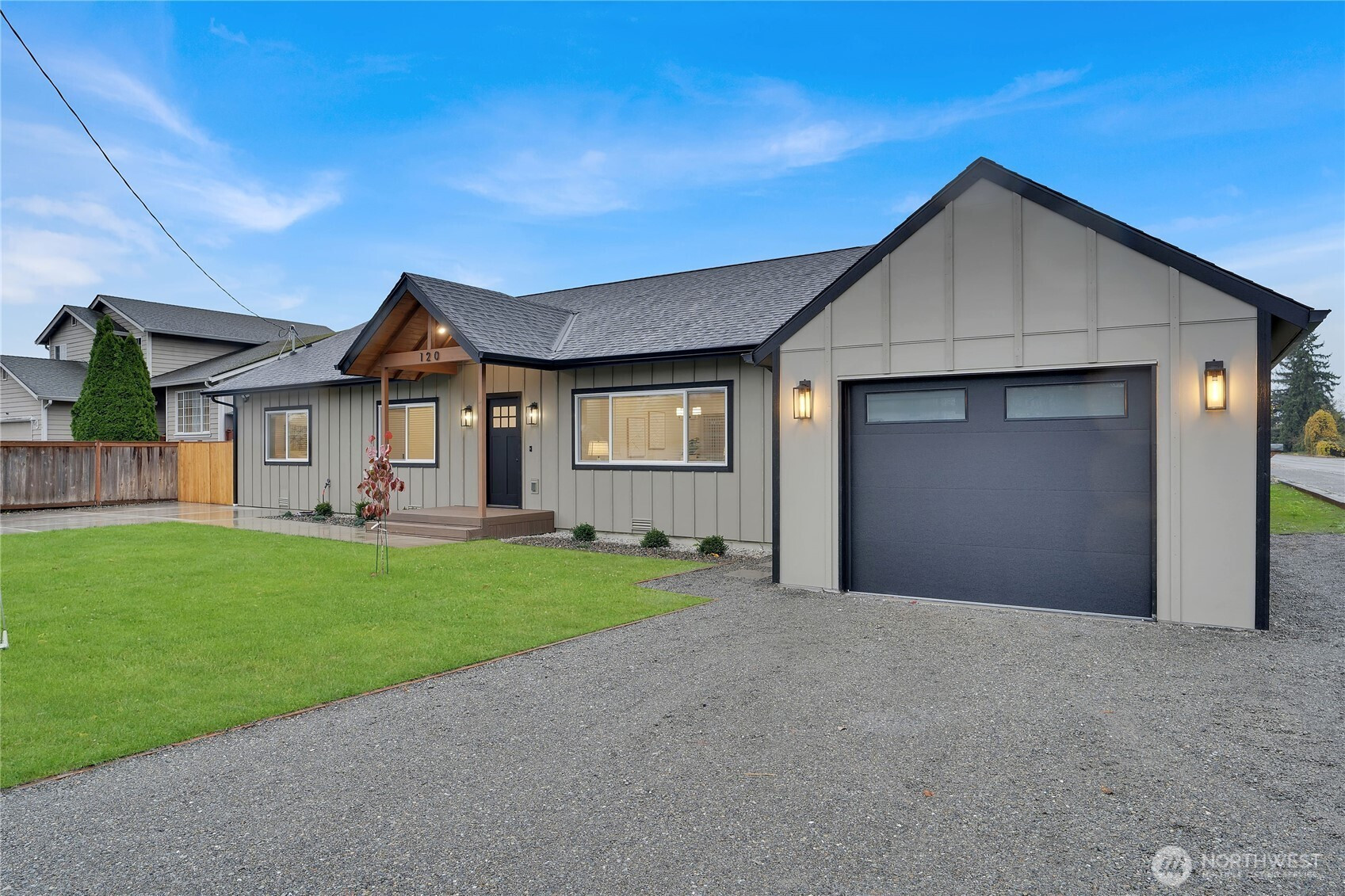 120 5th Avenue N, Algona, WA 98001