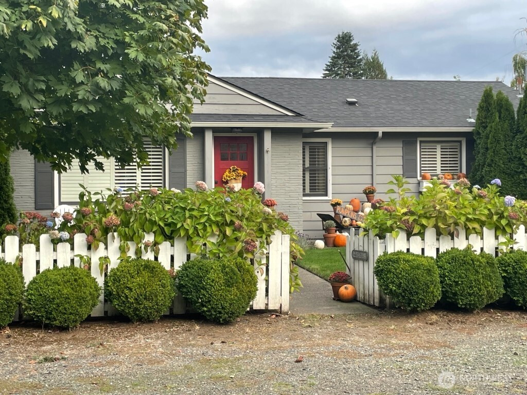 401 Harney Way, Vancouver, WA 98661