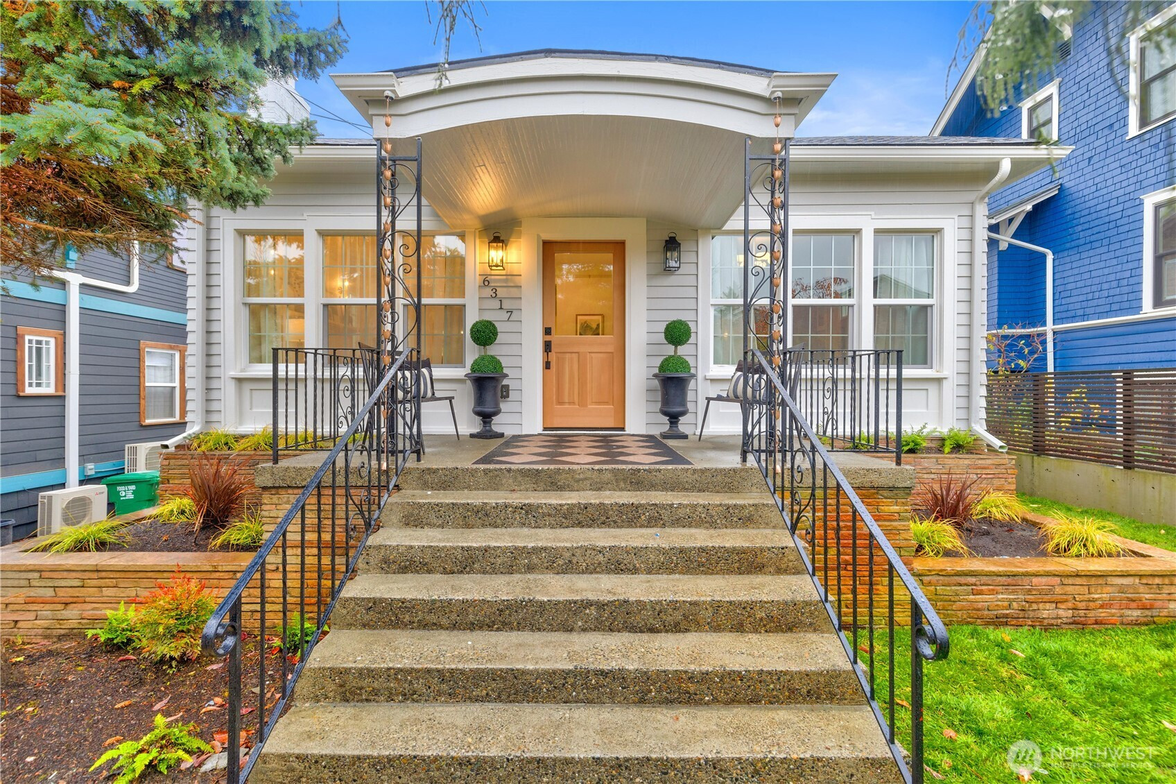 6317 14th Avenue NE, Seattle, WA 98115