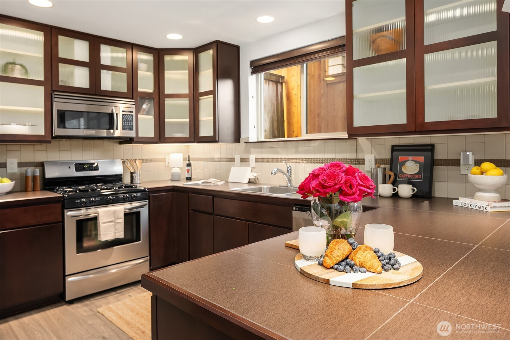 5935 Fauntleroy Way SW, Seattle, WA 98136