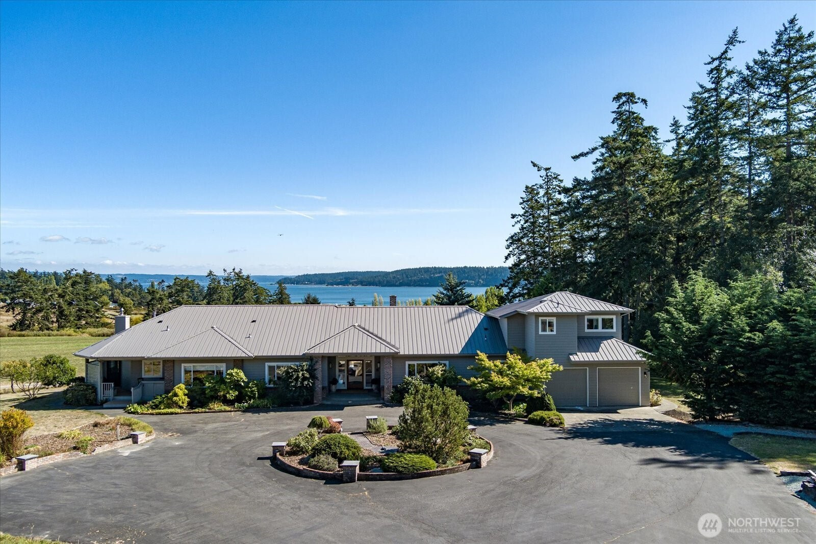 1365 Arnold Road, Oak Harbor, WA 98277