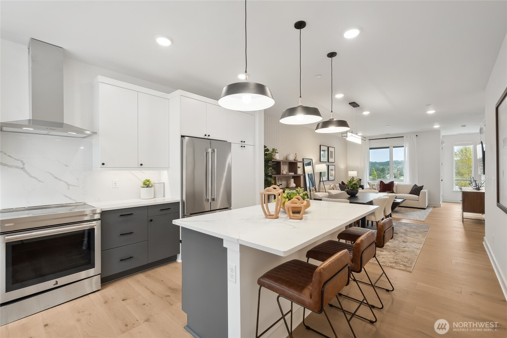 12257 137th Place NE, Redmond, WA 98052