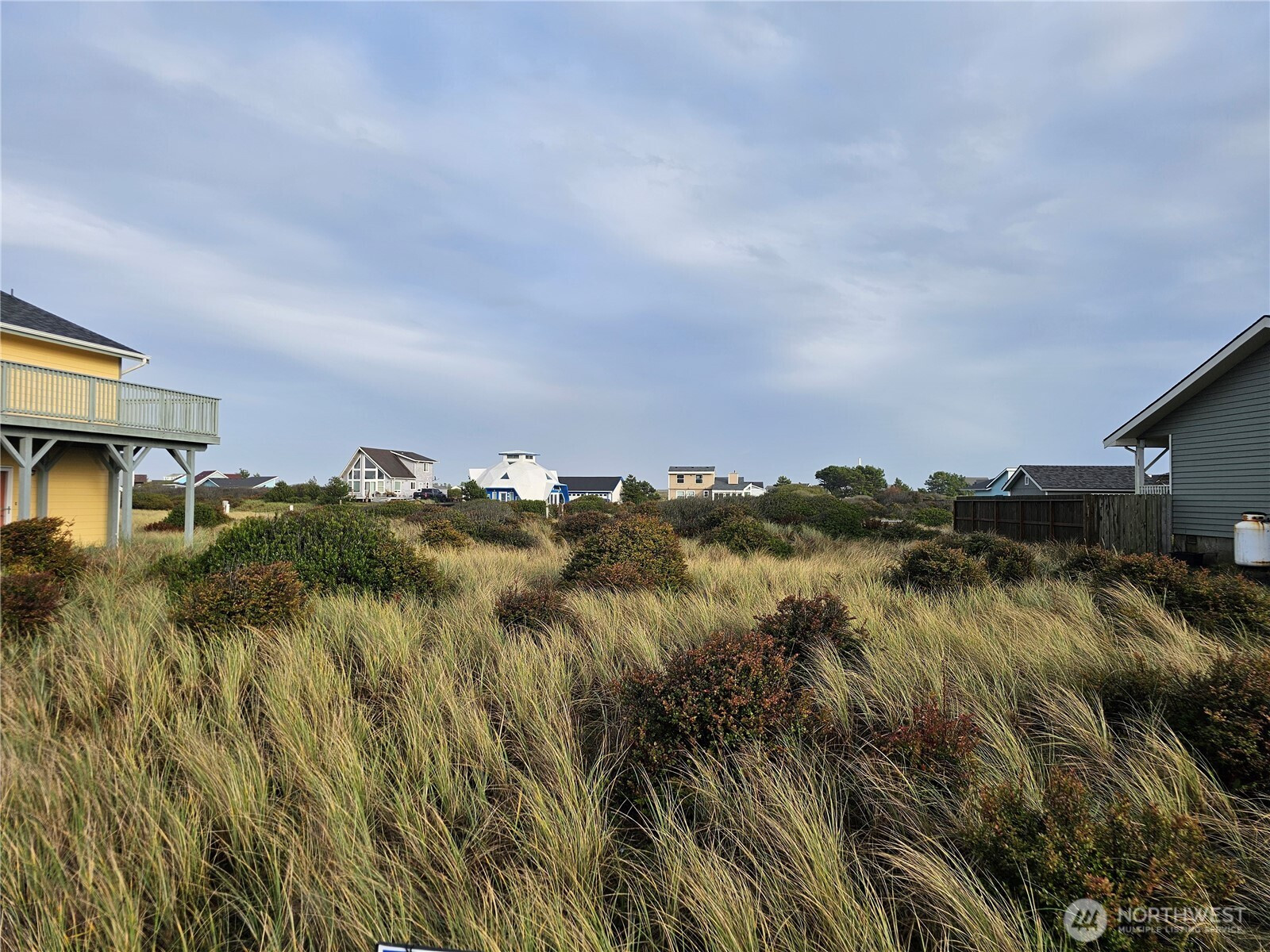 1344 N Jetty Avenue SW, Ocean Shores, WA 98569