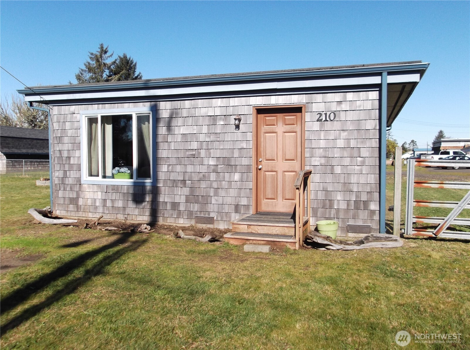 210 212 W Tacoma Avenue, Westport, WA 98595