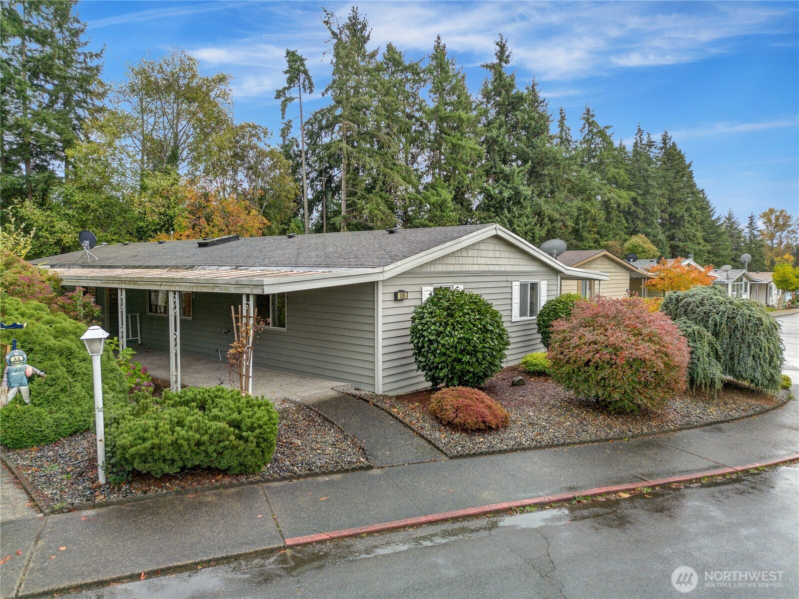 2500 S 370th Street, Federal Way, WA 98003