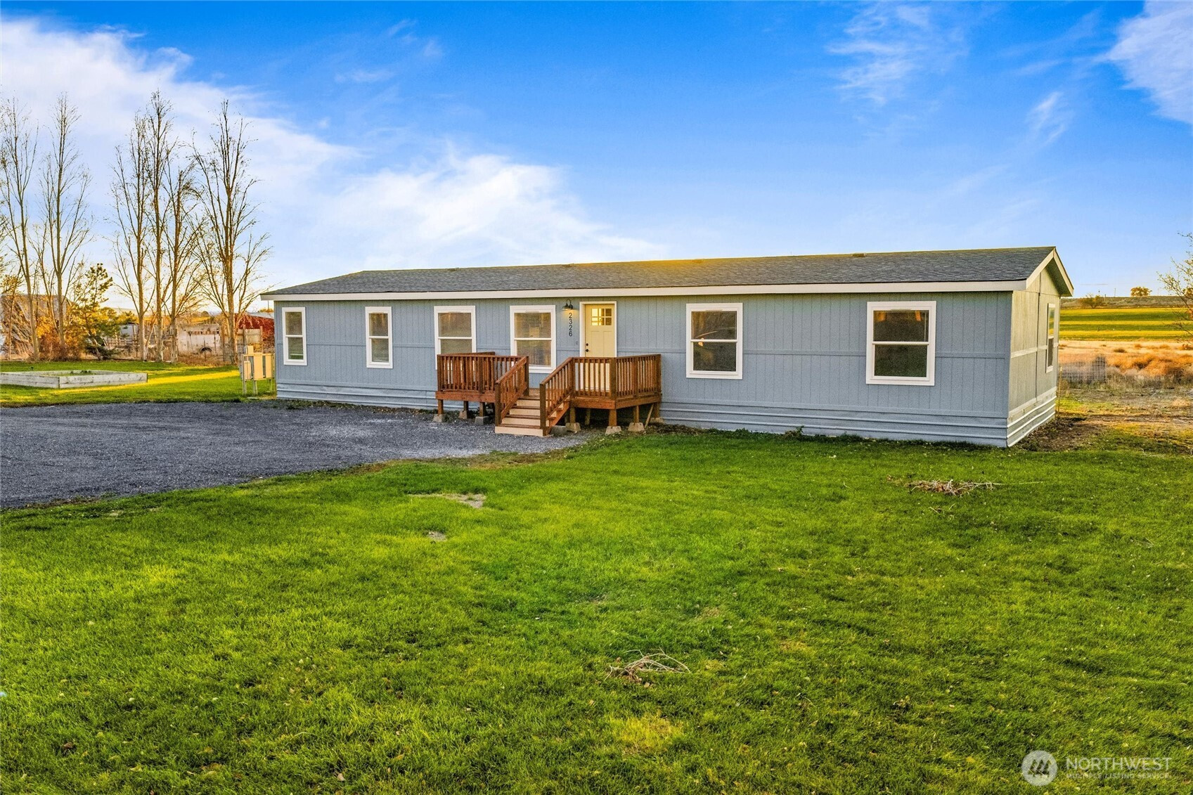 2326 NE Stoneridge Road, Moses Lake, WA 98837