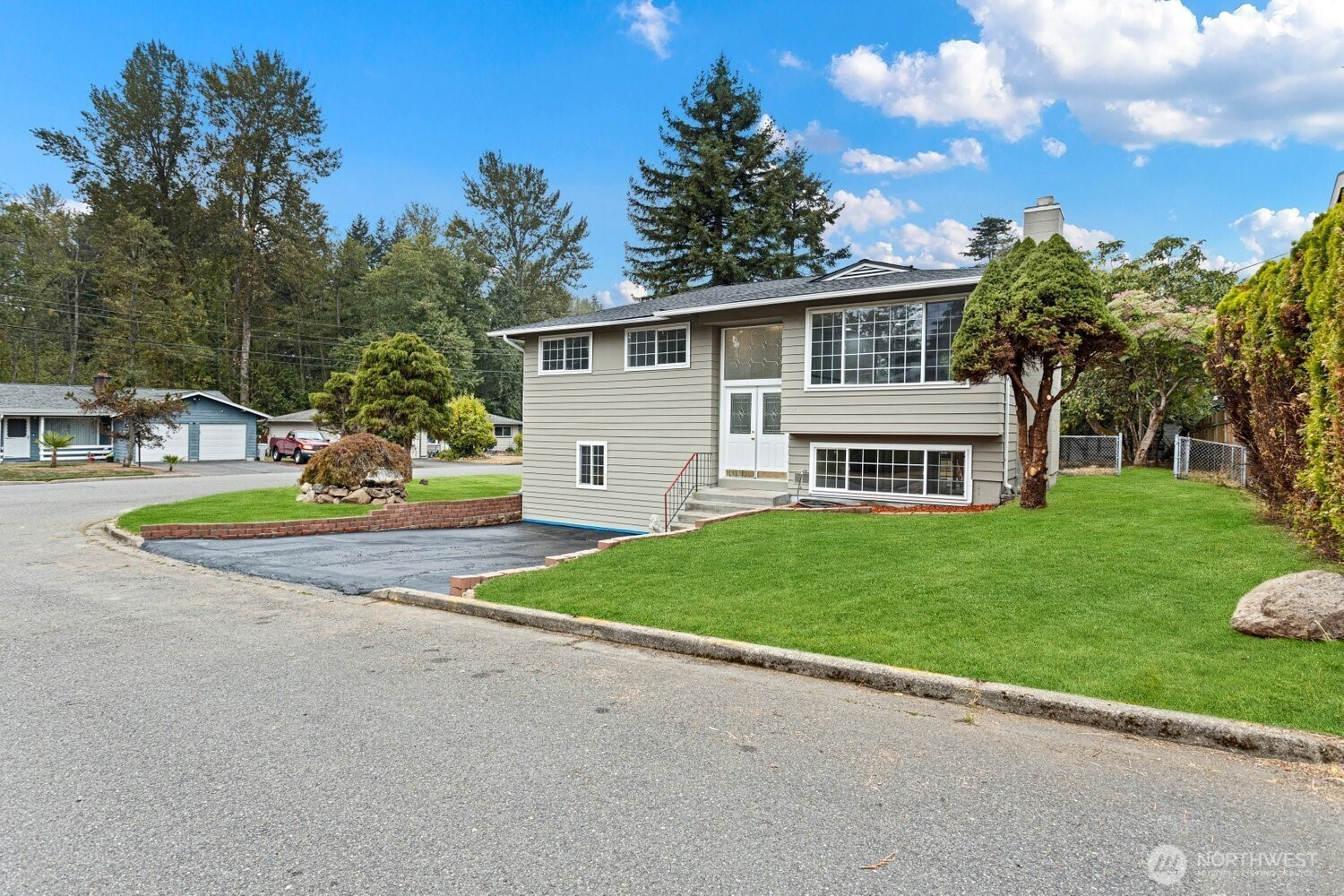 29317 44th Place S, Auburn, WA 98001