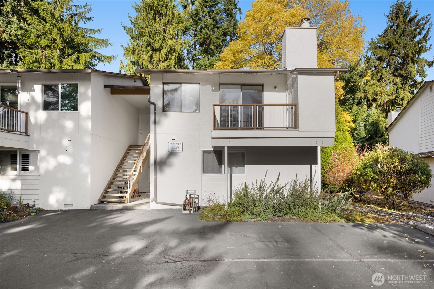 7328 NE 142nd Place, Kirkland, WA 98034