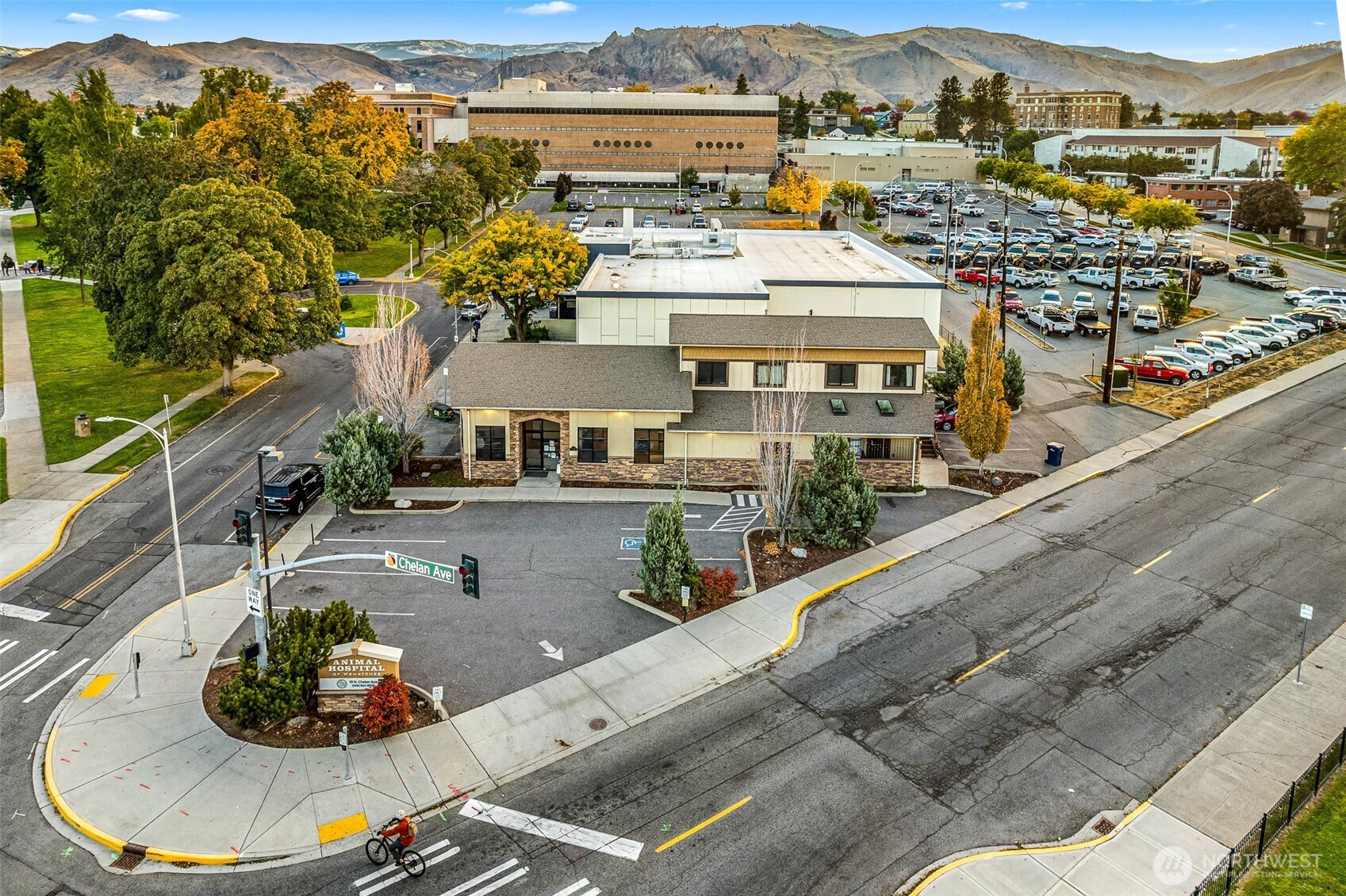 10 N Chelan Avenue, Wenatchee, WA 98801