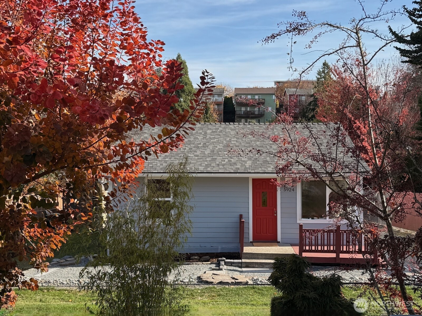 5924 18th Avenue SW, Seattle, WA 98106