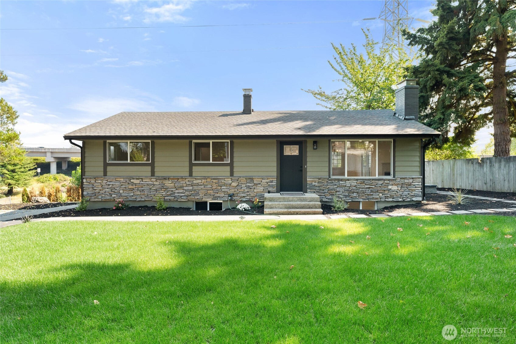 12215 SE 35th Street, Bellevue, WA 98006