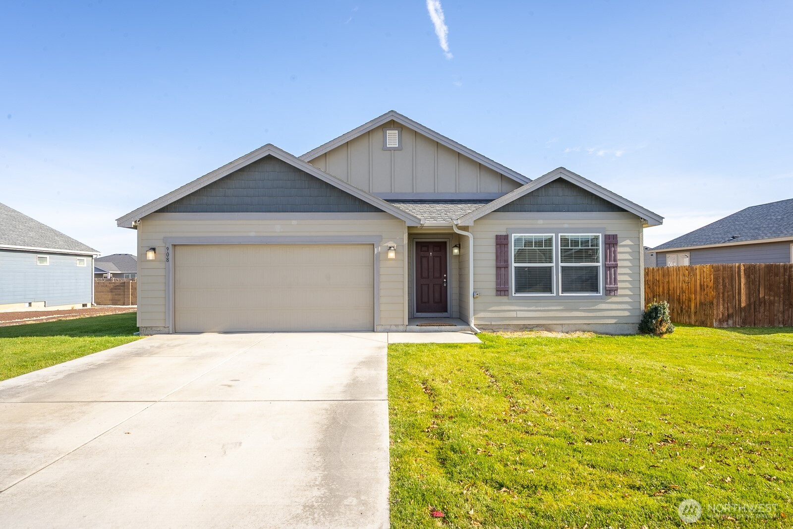 908 Redmond Avenue NE, Quincy, WA 98848