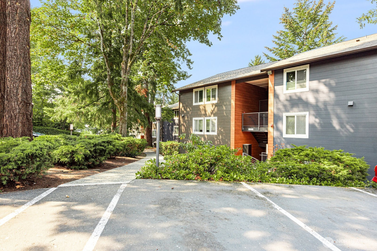 12107 NE Bellevue-Redmond Road, Bellevue, WA 98005